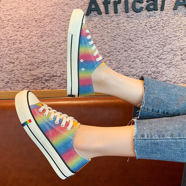 Adidasi de dama colorati cu efect stralucitor in negru si galben