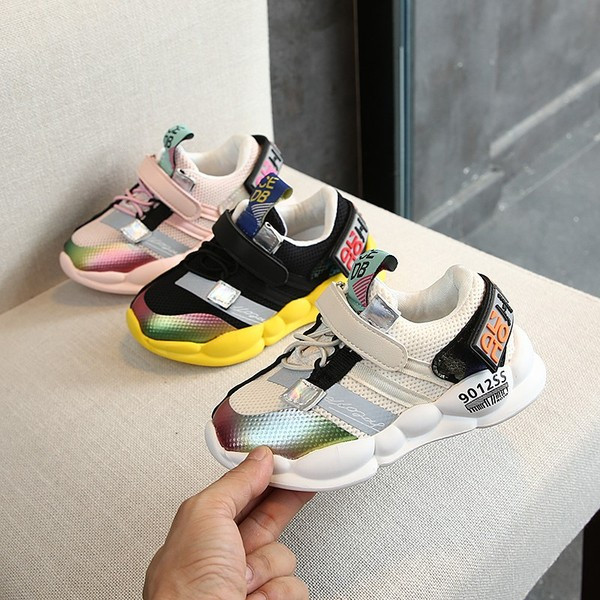 Adidași moderni pentru copii în trei culori - pentru fete și băieți