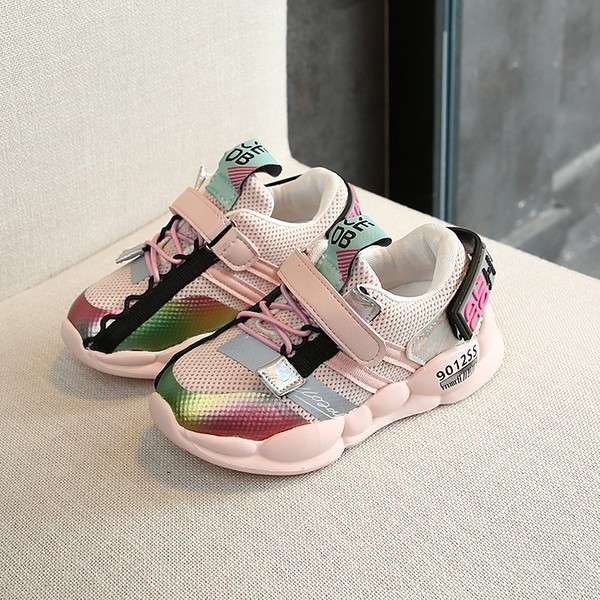 Adidași moderni pentru copii în trei culori - pentru fete și băieți