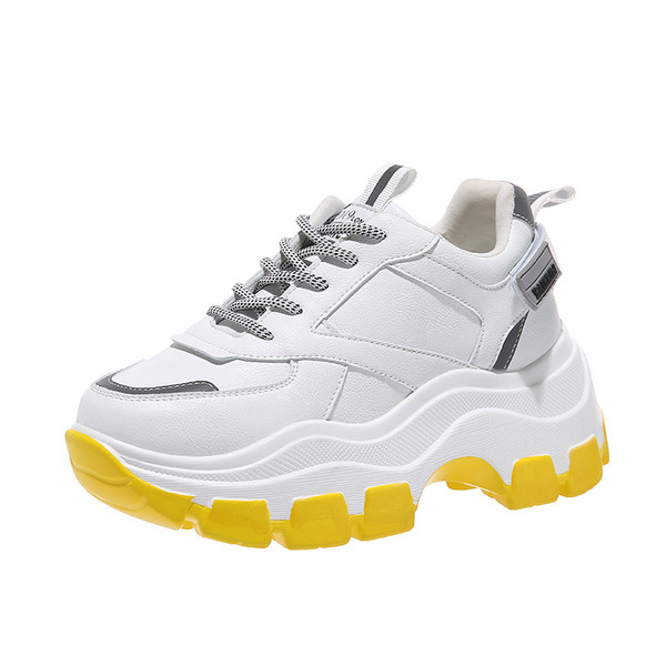 Tenisi de dama actuali cu platforma in alb si negru