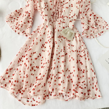 Дамска рокля с лотос ръкав и V-образно деколте