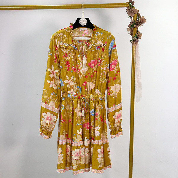 Rochie scurta de dama cu maneci lungi cu elastic si cravate in talie