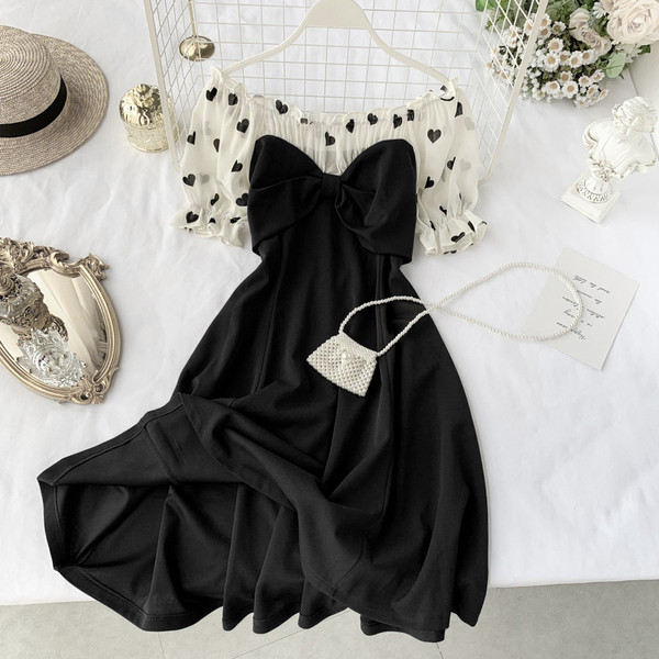 Rochie de dama cu umerii goi in negru