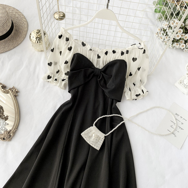 Rochie de dama cu umerii goi in negru