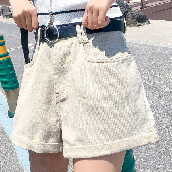 Pantaloni scurti moderni de dama din denim in mai multe culori