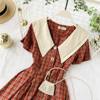 Rochie dama in carouri cu nasturi