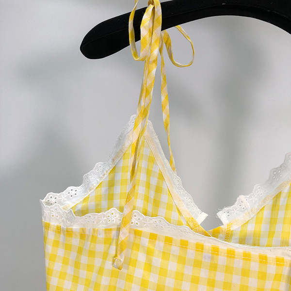 Rochie scurta dama in carouri cu bretele subtiri