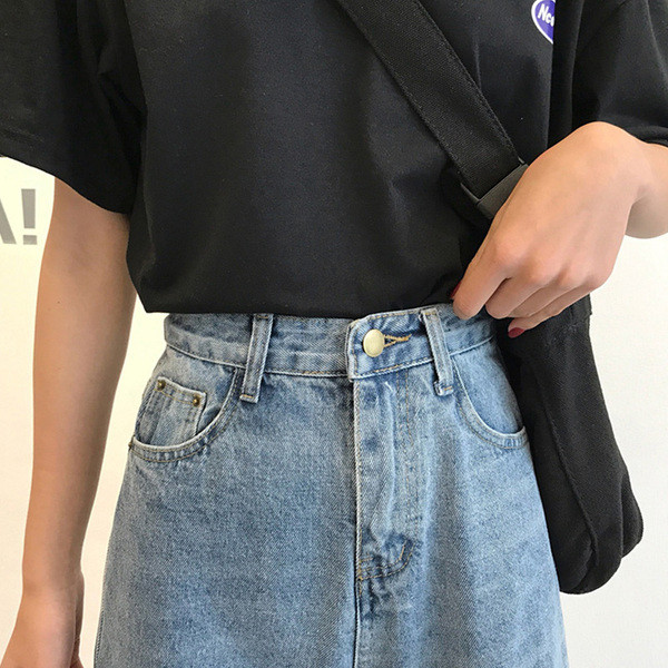 Blugi dama casual - model larg cu motive rupte