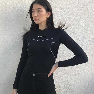 Bluză sport de damă cu mâneci lungi și inscripție în mai multe culori