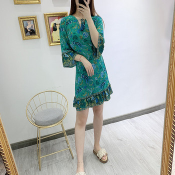 Ежедневна рокля с лотос ръкав и връзки на деколтето