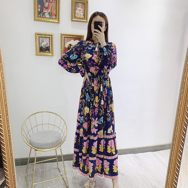 Rochie lunga de dama cu maneci lungi si cravate in talie