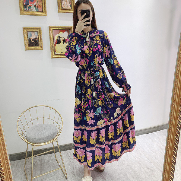 Rochie lunga de dama cu maneci lungi si cravate in talie