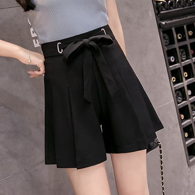 Pantaloni scurti eleganti de dama cu talie inalta in trei culori