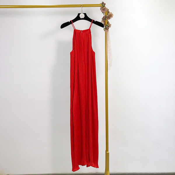 Γυναικεία ολόσωμη φόρμα  με λεπτούς ιμάντες