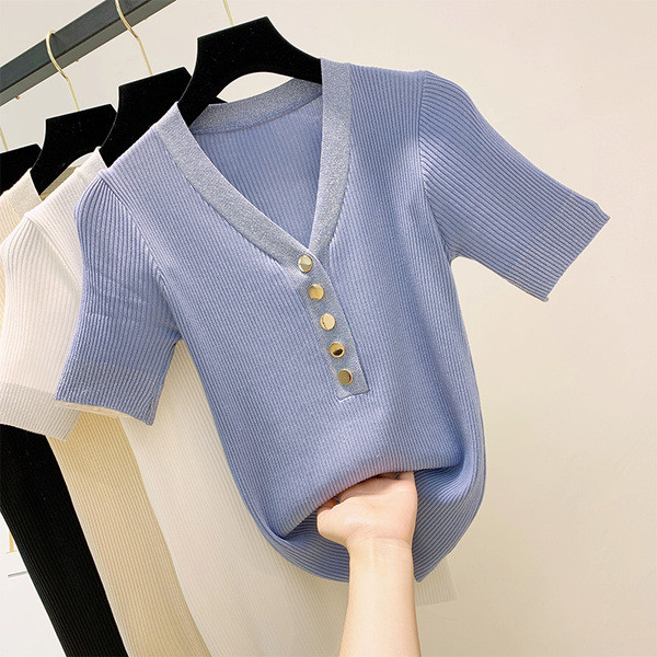 Bluza de dama cu nasturi si maneca scurta