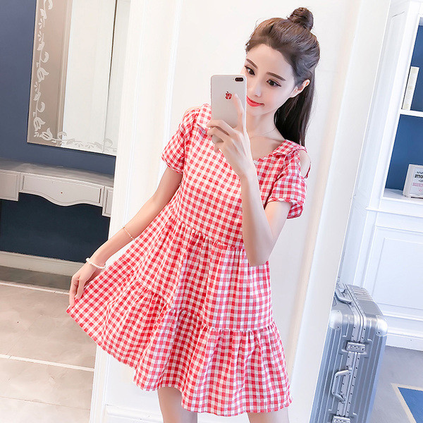 Rochie de dama moderna in carouri in trei culori - model croiat