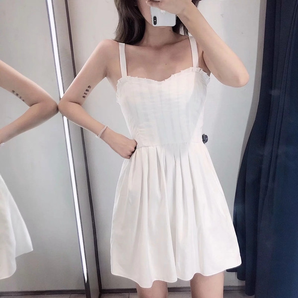 Rochie scurta dama casual de culoare alba - model croi