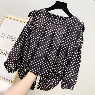 Cămașă modernă de damă cu buline cu mâneci 3/4