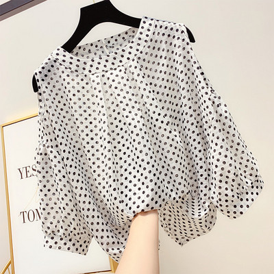 Cămașă modernă de damă cu buline cu mâneci 3/4