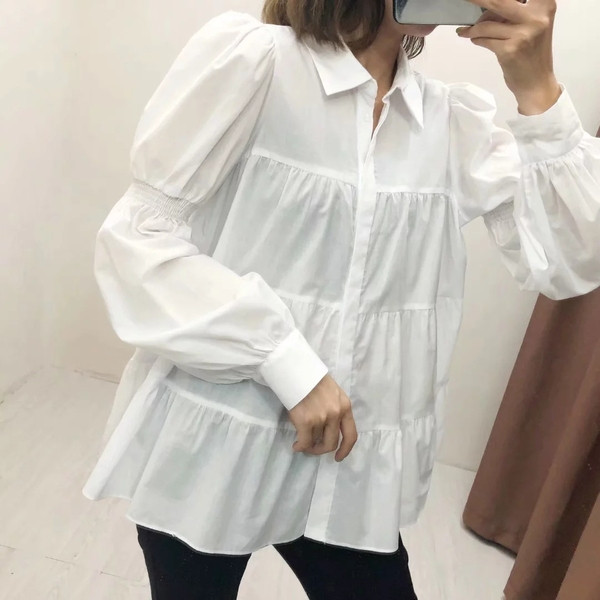 Cămașă de damă modernă model larg cu mâneci lungi în culoarea alb