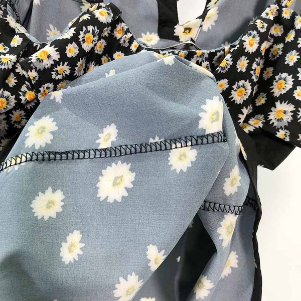 Maieu de damă cu bretele subțiri și decolteu