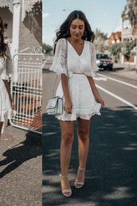 Rochie de dama actuala cu dantela alba