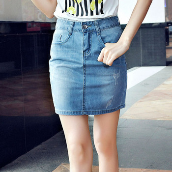 Ежедневна дамска дънкова пола в светъл цвят - втален модел