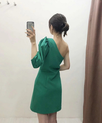 Rochie scurta de dama eleganta cu o maneca de culoare verde