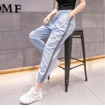 Актуален дамски панталон с връзки и кант