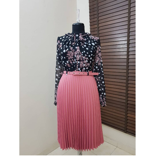 Rochie moderna de dama in trei culori cu motive florale