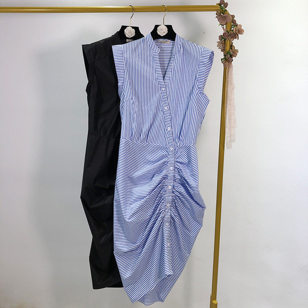 Rochie de dama cu decolteu in V si nasturi pe toata lungimea