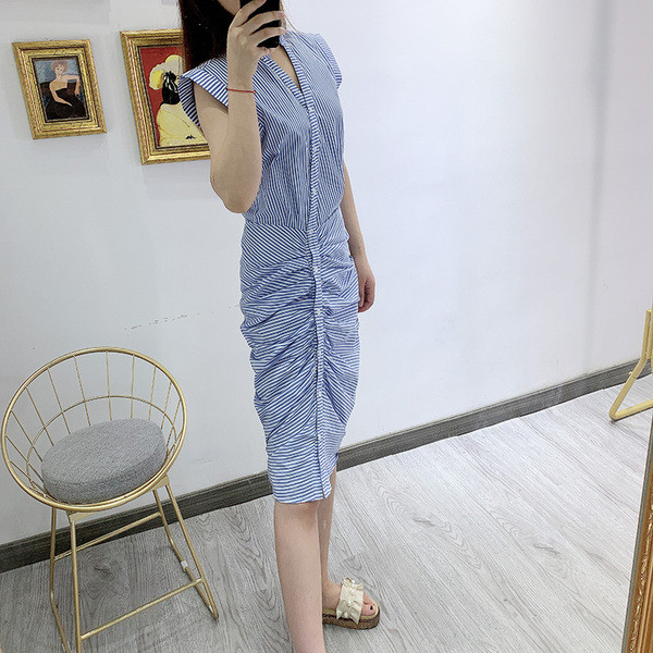 Rochie de dama cu decolteu in V si nasturi pe toata lungimea