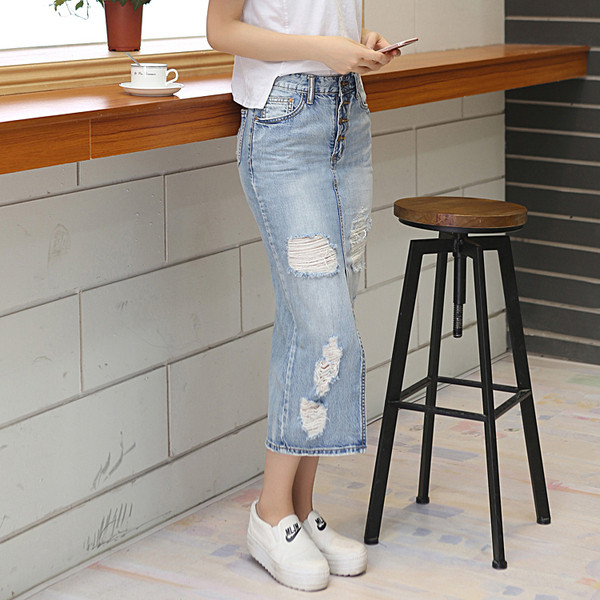 Fusta de dama moderna din denim de culoare albastru deschis