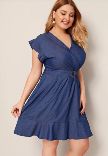 Дамска рокля с колан на талията в син цвят