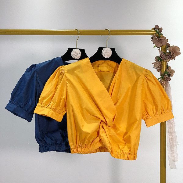 Bluza scurta de dama cu maneca scurta si talie elastica in doua culori