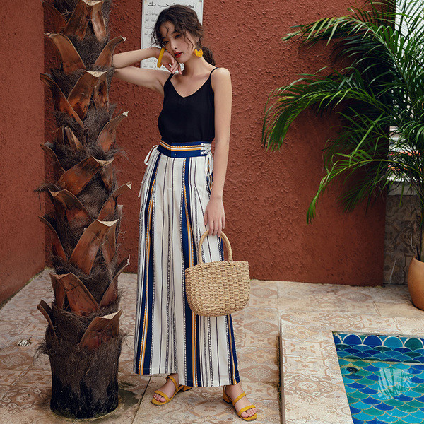 Pantaloni largi de dama actuali cu talie inalta si cravate