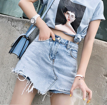 Актуална дамска къса дънкова пола с разкъсани мотиви