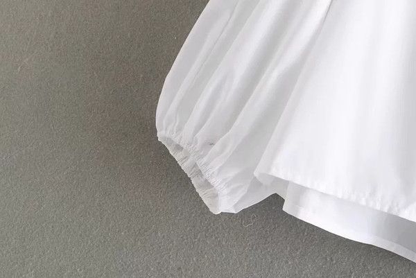 Cămașă elegantă de damă, cu mâneci largi, în culoarea albă