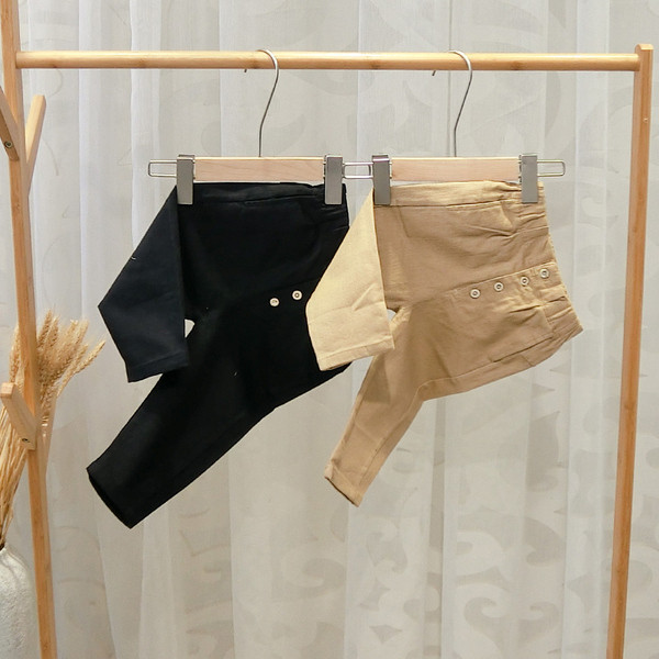 Нов модел детски панталони в черен и кафяв цвят за момчета