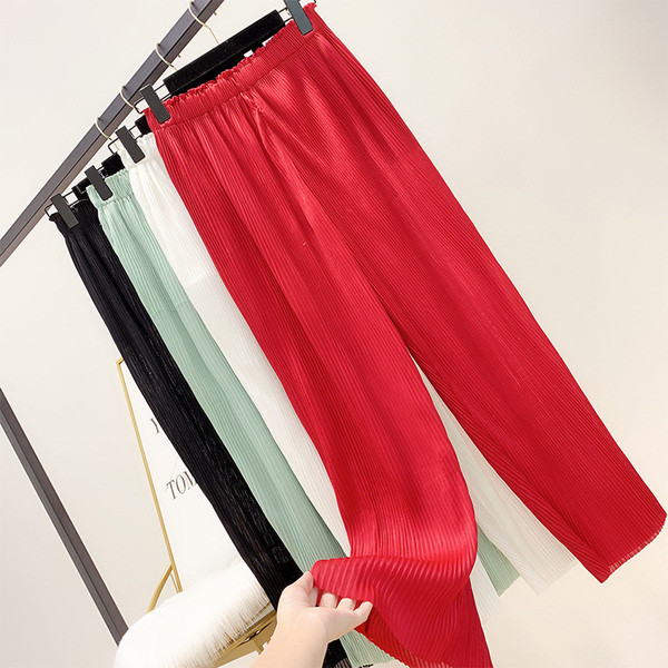 Pantaloni de dama plisati cu elastic