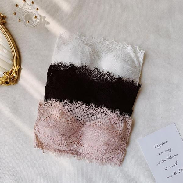 Модерно дамско дантелено бюстие в три цвята