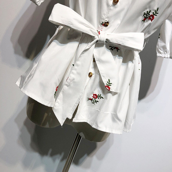 Cămașă de damă cu mânecă scurtă, albă, cu broderie