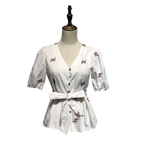 Cămașă de damă cu mânecă scurtă, albă, cu broderie