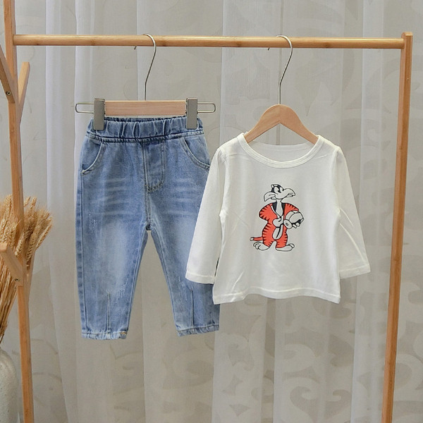 Blugi de copii actuali pentru baieti in culoarea albastra