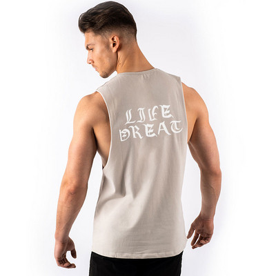 Мъжки спортен потник с надписи в няколко цвята