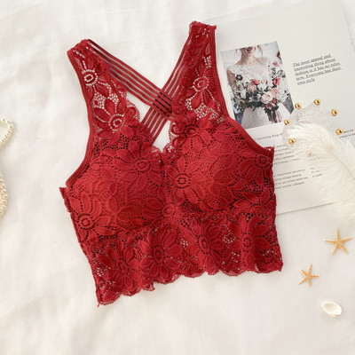 Bustiera dama din dantela cu bretele incrucisate in trei culori