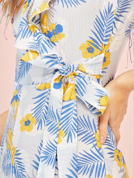 Salopeta de dama cu decolteu in V si model floral