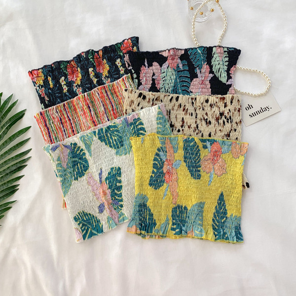 Bustiera de dama colorata cu umerii goi in mai multe culori