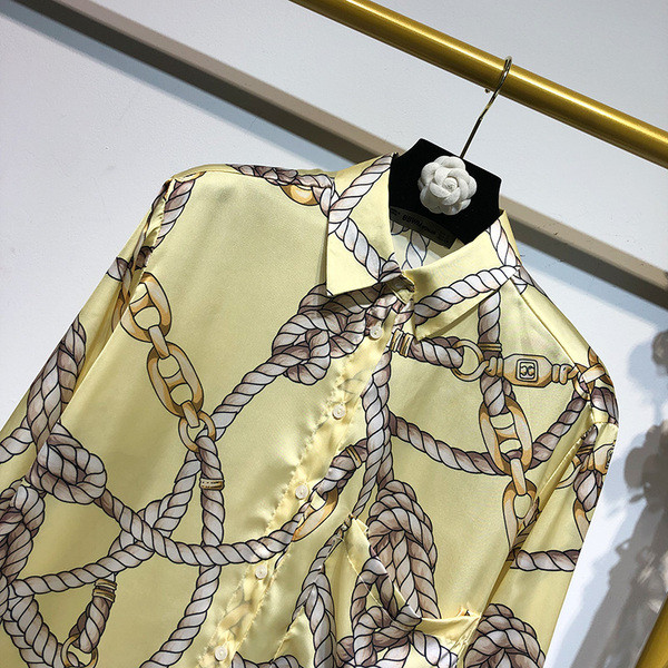 Cămașă de damă cu mâneci lungi și guler clasic cu model cu model