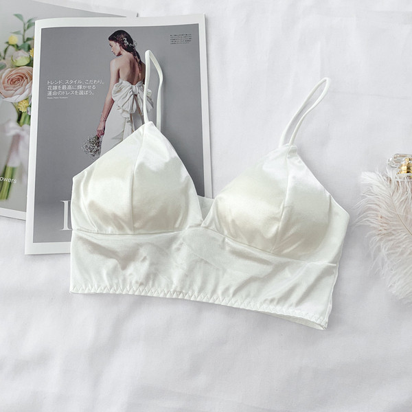 Bustiera dama in alb si negru